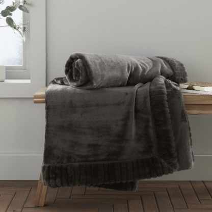 ad92771be84cc84aa35ec888fa3016affed445c91e9dbbe3aeb5bd6c82de1e6c.jpg An Image of Catherine Lansfield Faux Velvet 150cm x 200cm Throw Natural