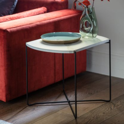 bcdbf9f9d555694e3d277d373f81484d52897dc8e345232143589e472fbfc236.jpg An Image of Ouray Side Table, White Marble Effect White