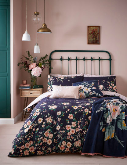 e8203e954245090b0700eb74adea5ac7924aeb926a1927de3cf60da7085b383d-1.jpg An Image of Cath Kidston Pure Cotton Spitalfields Bedding Set