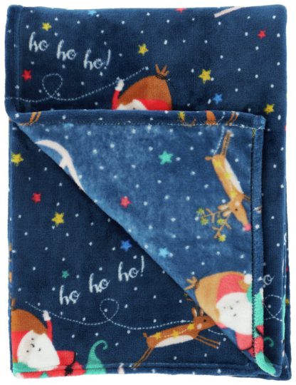409fc4da9431a49b2045e8d97ebe550dc20f153bed16bd69e4ba5c76297a48f8.jpg An Image of Catherine Lansfield Santas Wonderland Throw -Navy -130x170cm