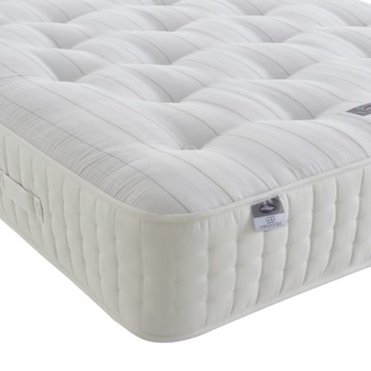 76ae8b076153f04ce3330e1918b30f5b64e6f80dbb779b951db1a454f5143fad.jpg An Image of Silentnight 2000 Pocket Natural Mattress - Double