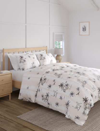2f142c17d2d420b752ff974e01369cf481b81bfb527aaac9930d1f834dd2f875-2.jpg An Image of M&S Pure Cotton Jungle Stripe Bedding Set