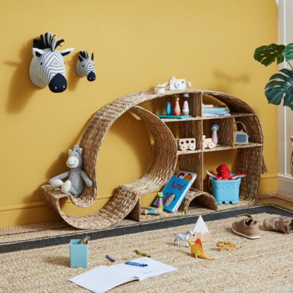 a8f4888083ffbbdccb0e6f17820ada7100b7e72ae6a0a44f641040cbe2b64663.jpg An Image of Giraffe Shelf Water Hyacinth Natural