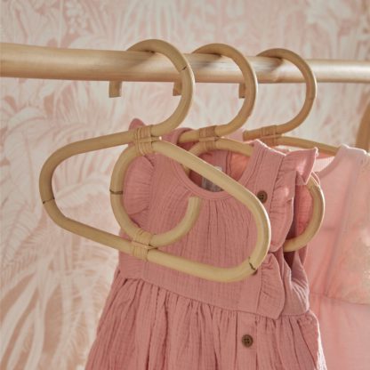 befe00d819d930de8a4bd4b37b6b916006b79f50a8bfc202f6c7c3ca26562023.jpg An Image of CuddleCo Aria Set of 9 Nursery Clothes Hangers Natural