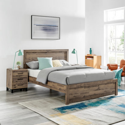 2eb7a19b0c70f725993b665f1531d8b03e78d580aaccfcfa4b6e0cc3d48bf9e1.jpg An Image of Rodley - Double - Bed - Oak - Wood - 4ft6