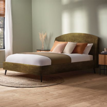 5bdeb31d658df25ddf807dd867337969af0049fe4d2961c41b56962410a1d7d3.jpg An Image of Silentnight Evana Superking Boucle Bed Frame - Ivory