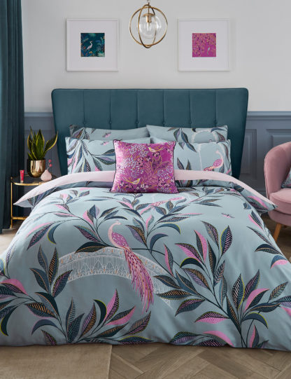 90ab39160ddcaf029a7615b52f01c6d9259d0c14f8197864c07063c018cb67e2-3.jpg An Image of Sara Miller Pure Cotton Ornamental Peacock Bedding Set