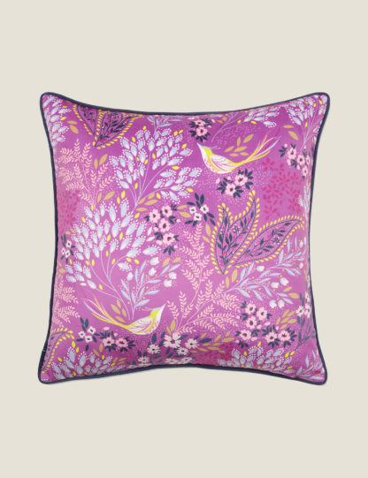 ba0dd8cd5aeabbc0e9fd15248b5dc104802c5d4df141e20d3100977e9578f8db.jpg An Image of Sara Miller Velvet Songbird Piped Cushion