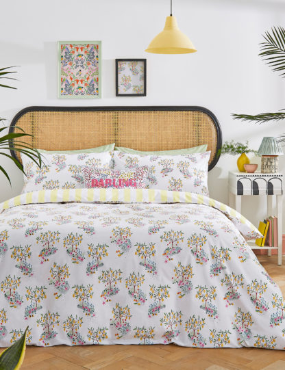 18ce66026a3de6839cccd2f4af52b7b853577ae7dfc7cb888ba2af9611c155b9-1.jpg An Image of Cath Kidston Pure Cotton Lemon Trees Bedding Set