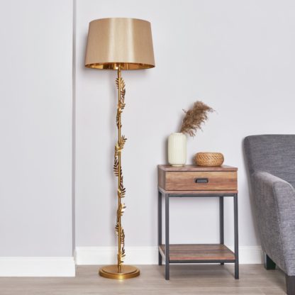 c704f81afea0971c120182e2aa610ab455f4af200b0a42d7290e25cc2c7b645f.jpg An Image of BHS Brooklyn Stem Stick Floor Lamp - Brass