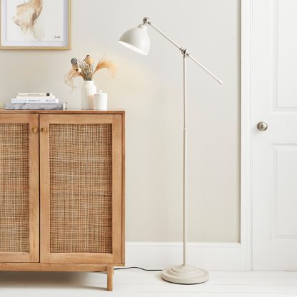 33467effe9e53a2095d49cc6b488be77791a2e0f6f4c6152802e3ba3df7d39bb.jpg An Image of Lever Arm Floor Lamp White