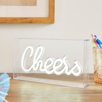 978e9fd0e588196424c5762885005d9169a1fadc7d38de70d5649ed209a5262b.jpg An Image of Cheers Box Light Clear