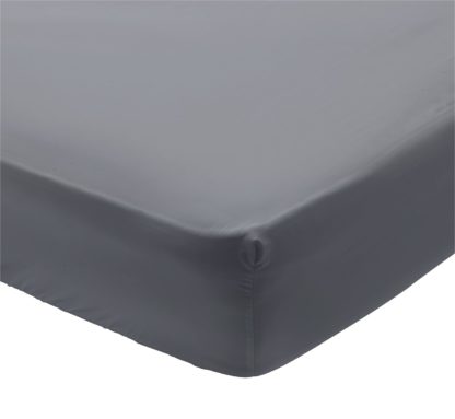 feb74799c7097cd0e50b77dbfdaaa30d5a361fe7456e3e5fe111a23177e202ed.jpg An Image of Habitat Egyptian Cotton 400TC Slate Grey Fitted Sheet-Double