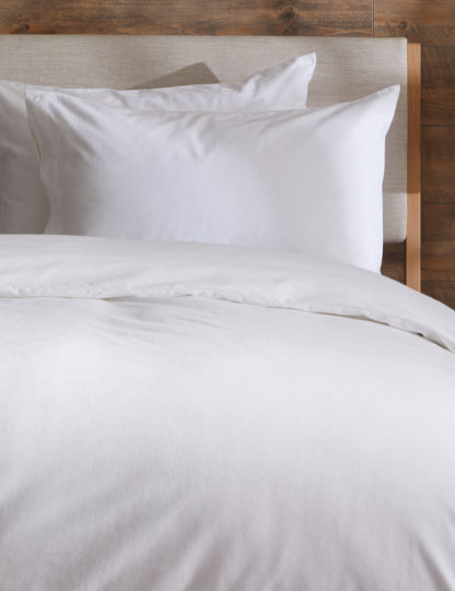 1e0b599dce890bf5cfc3ab86b7c6a39c8609a36ae2fb83d367ffe9b9124bebc1.jpg An Image of M&S 2pk Pure Brushed Cotton Pillowcases