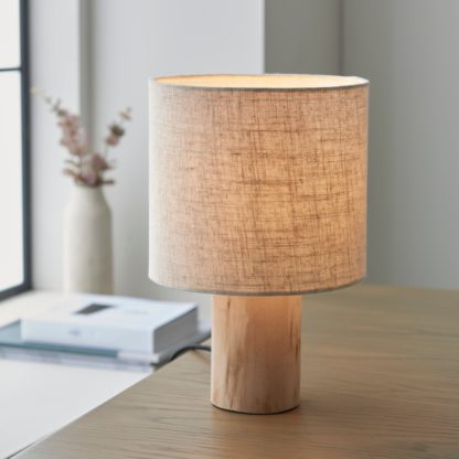 013ab7a2c645f0529dba35f823ba9fa7c40e8842c3034f2bd98121f5c1e8c1bd.jpg An Image of Vogue Ferris Table Lamp Natural