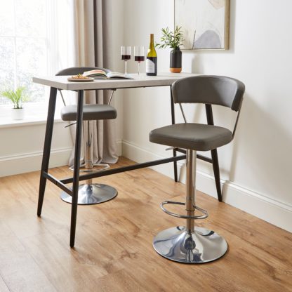 3b15b23f2ad916ee432000979476ef43f8c15adc4dff6ef765b5410345243db5.jpg An Image of Ryder Barstool Grey