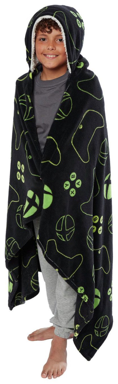 7c5d45c592bc810913e3ac3e0080108b9438f6c658da22a1282180390bb5d8a6.jpg An Image of Xbox Super Soft Fleece Hooded Blanket