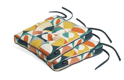 10a2efd38c4dd9e914f59ae65c0acc432577eca9e45ce0bfe48c736679fcb57e.jpg An Image of Habitat Geo Pack of 2 Seat Cushions - Multicoloured