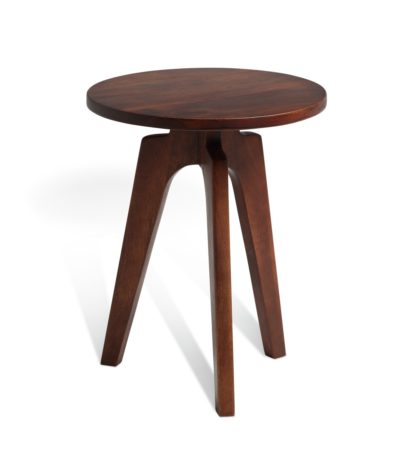 cd2edc0a299c23fc5a800c2eb5b5eb81638fefa963a9279f16800562801b3c73.jpg An Image of Habitat Bonnie Side Table - Walnut