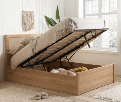 432cfec1612219168b9506def58ca412bb9c4523689d9d64d1c597fa45d7c457-1.jpg An Image of Croxley - King Size - Ottoman Storage Bed Frame - Oak - Rattan Wood - 5ft - Happy Beds