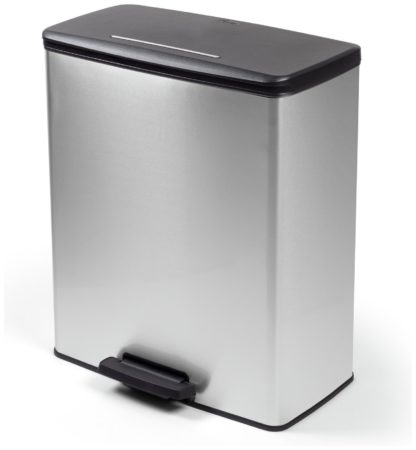 9b6f70edbaa59c7ec892b7f53f6a23f68e485b954f6ce69d34e37f9f12f3e2f6.jpg An Image of Curver 65 Litre Deco Pedal Recycling Bin - Silver