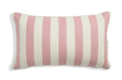 572d8abff99bdfefe1afe90b9dfa90966b46c4fdd513e50af66d1afe921da66f.jpg An Image of Habitat Striped Cushion - Neutral - 30x50cm