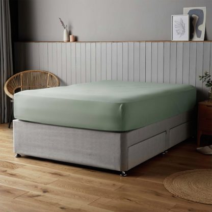 977c2739753de5a13a67ac96f00873debe47a8899527929da27cfa8f97ef162b.jpg An Image of Silentnight Supersoft 28cm Sage Green Fitted Sheet - Double