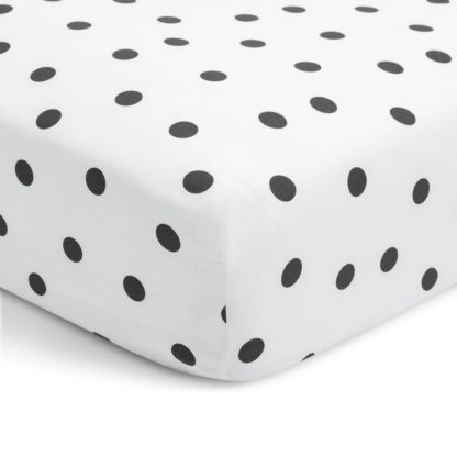 e2d7a90afee9b17047eeb985f47d9c58c2ec33d56bb2d249dbd88f7f775e91e6.jpg An Image of Habitat Mono Spot Fitted Sheet - King size