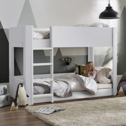 1628a979282138d42a64890a8584b1ad9e4860e0e93736fe03ca7eedee9905bc.jpg An Image of Solomon - Single - Bunk Bed - White - Wooden - 3ft - Happy Beds
