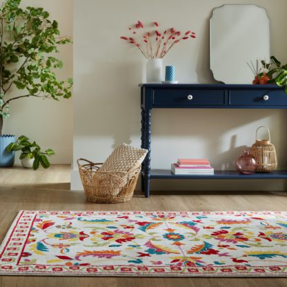 54b3afd3f1eb3c930e630688bf338d3c704ac4400b5ced2aec55e351bddda601.jpg An Image of Lizzie Traditional Floral Rug MultiColoured