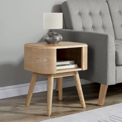 5ef4ab7f8de877540e884cc685d795797e6c81b21b191c83bbe088a01f5dd400.jpg An Image of Oslo Side Table Oak