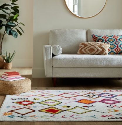 9d060db1d1c448093b28b720188a12cdfd2bc1ccbfcf89f777bf83442fa84c69.jpg An Image of Miya Global Rug MultiColoured