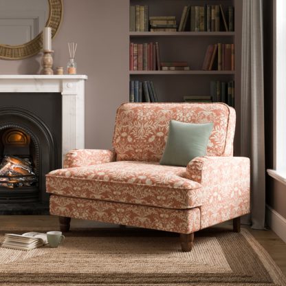 0028655243f6e2893eca7aa13c4ac4b7c59c7728474f23619c034955a0225e22.jpg An Image of Beatrice Snuggle Sofa Freya Floral