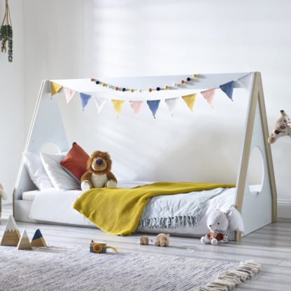 ec130dbaa56751ddc1aac8bcdb527120c51324e4f0fb1103e0ba68017fda72b2.jpg An Image of Festival – Single – Themed Kids Tent Bed – Pale Wood/White – Wooden – 3ft - Happy Beds