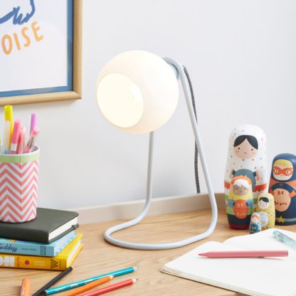 ad27590a34400026e0b0f609217b31ed994541e80ad0d32b536b283e68d73985.jpg An Image of Elements Bailey Table Lamp Blue
