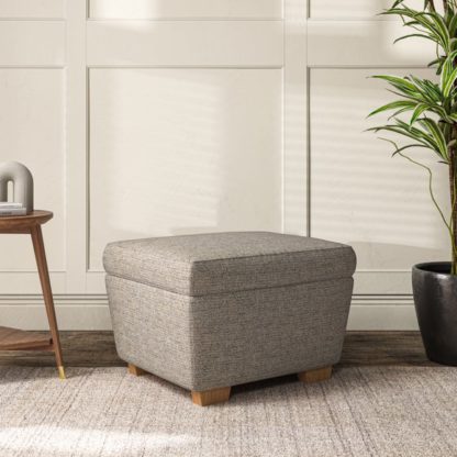 020b3ca996f4885290a4972911ceb299418faa936178ecacc9a8899f1639c6e0.jpg An Image of Arundel Footstool