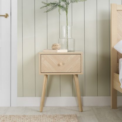 1408567c31184ed099114ab06e0a26d839ca520f62638a01f7384c26bf731317.jpg An Image of Herringford - 1 Drawer Bedside Table - Oak – Wooden – Happy Beds