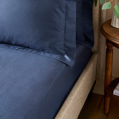 1758a89869b592072f0c6401389762ce40a0e9bd4c0ed249b6b03eee87fe54ed.jpg An Image of Dorma Premium Brushed Cotton Fitted Sheet