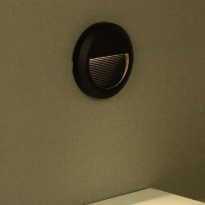 1e017c4244a3b7466d4fcc2eecd37b7585723f6b11790a8590b339ec7cacfe70.jpg An Image of Set of 4 V-TAC 2W Indoor Outdoor Round Step Lights