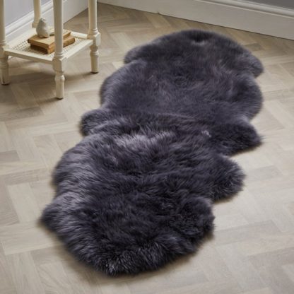49c8773417a0e1f73169513880e0600dbd57dfbf09eb13c87ba5a218c2d3f790.jpg An Image of Double Pelt Sheepskin Rug