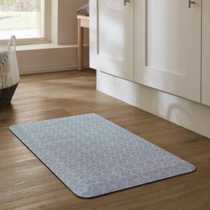 4a6398167f716cb37597d606d3aeb8a65e03778cabebf8b21b5724e4efbd33d7.jpg An Image of Anti-Fatigue Geometric Cushioning Mat