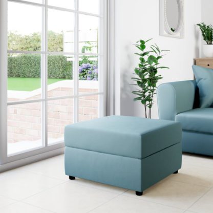 569bbe14e90f29e0ed9bdfc66ae09c5468c6601acb7968fd8153da3d08875ed8.jpg An Image of Square Opulent Velvet Storage Footstool