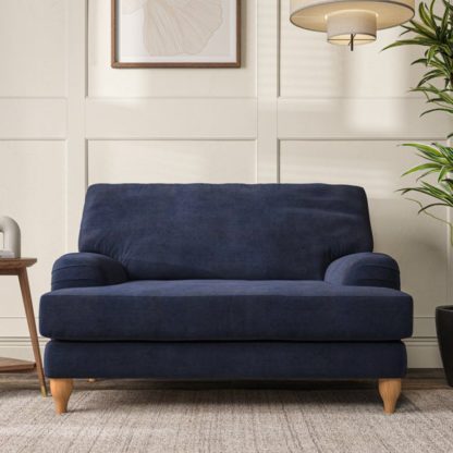 6f721dd486a0316bb856af8ff882e6f22dbf6deebb820c6fc0651123868913f2.jpg An Image of Darwin Snuggle Chair