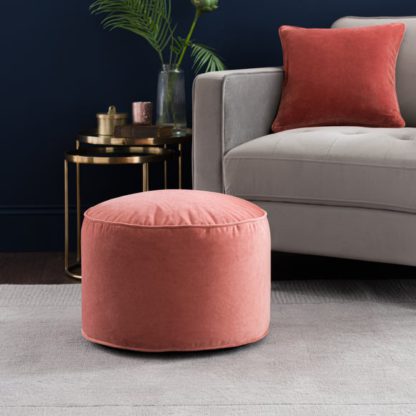 73e560c92706e063daeae557ef2152bd3e37203cd7037e16ac5e0b6a29f33169.jpg An Image of Eliza Velvet Pouffe
