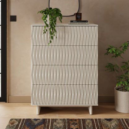 8fafa8287f64735c744543a992099f82cadac2c728dd5447db76fa249677cc1d.jpg An Image of Inga 5 Drawer Chest