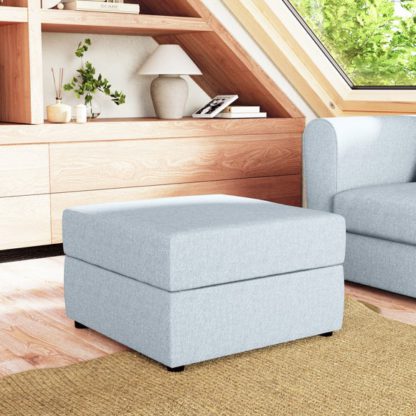 a56c78b8869af5653d9c17ec56f78c809dc99db9e615e26823a7199b0e6f56f4.jpg An Image of Square Soft Texture Storage Footstool