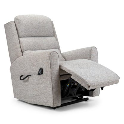 b8cf90dfb546a258a8628d0de730e96e513502872772ff21822339635e4fc7a0.jpg An Image of Balmoral Premier Plus Rise and Recline Chair
