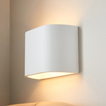 bed9eba439315b81cdab3ff27d3d2a5538a4ee95026635d56414bd44bffe0968.jpg An Image of Sete Modern Wall Light