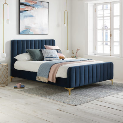 c1e26f9cc038edd982423514ec4b0e54596d820b42b94109fc054624c51e8f62.jpg An Image of Hanam – Double – Low Foot-End Bed – Midnight Blue – Velvet – 4ft6 - Happy Beds